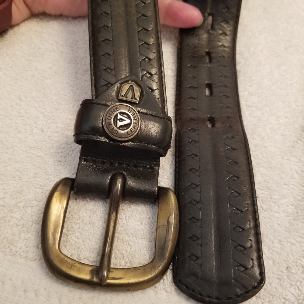 VELEZ COLLECTION GENIUNE LEATHER MEN'S BELT  SIZE 34-36 1.5 Inch Wide